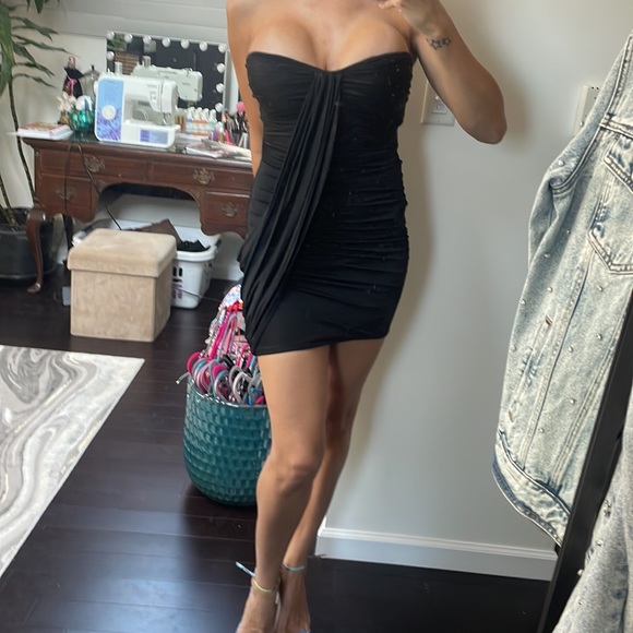 BEBE BLACK DRAPE MINI BODYCON DRESS from the Bebe store-KOP mall (worn once)